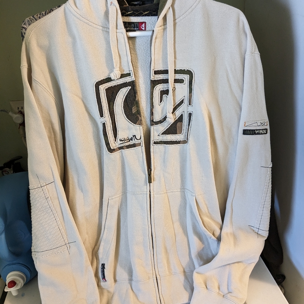 Quiksilver sweatshirt